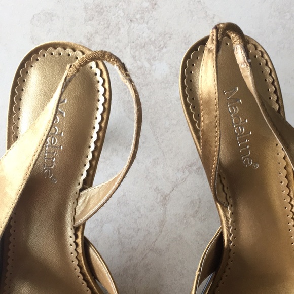 Gold Madeline 8.5 heels - Picture 3 of 4